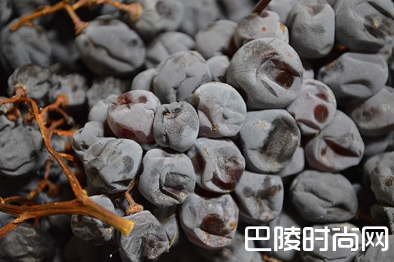 浪漫甜蜜的情人节，一杯意大利甜红就能给你