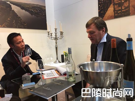 红酒世界代表团赴杜塞尔多夫参加ProWein 红酒世界代表团赴杜塞尔多夫参加ProWein