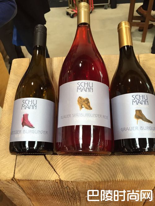 红酒世界代表团赴杜塞尔多夫参加ProWein 红酒世界代表团赴杜塞尔多夫参加ProWein