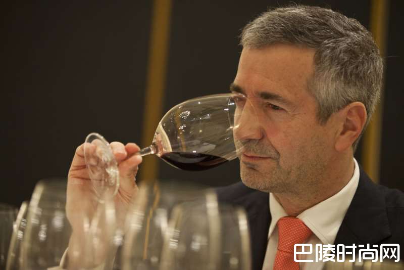 爱德华多·查威克专访:智利,历史正在上演 爱德华多·查威克专访:智利,历史正在上演