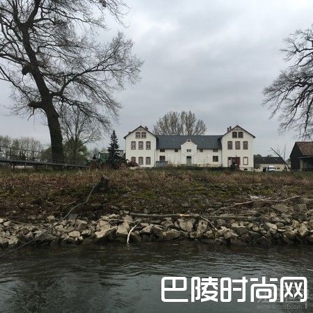 跟随红酒世界，深入历史悠久的百年名庄——莱茵豪森城堡