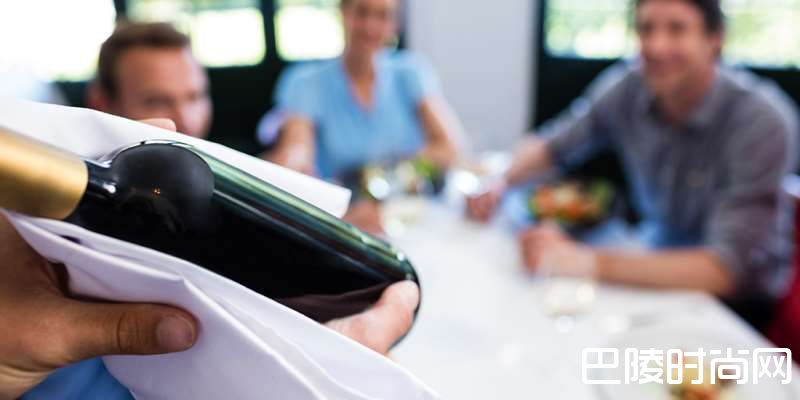 侍酒师,这酒有问题? 侍酒师,这酒有问题?