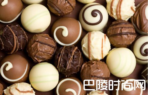 巧克力和葡萄酒,营造浪漫的味道 巧克力和葡萄酒,营造浪漫的味道