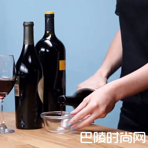 用葡萄酒也能画画？