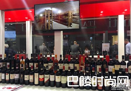 红酒世界代表团参加香港ProWine Asia 红酒世界代表团参加香港ProWine Asia