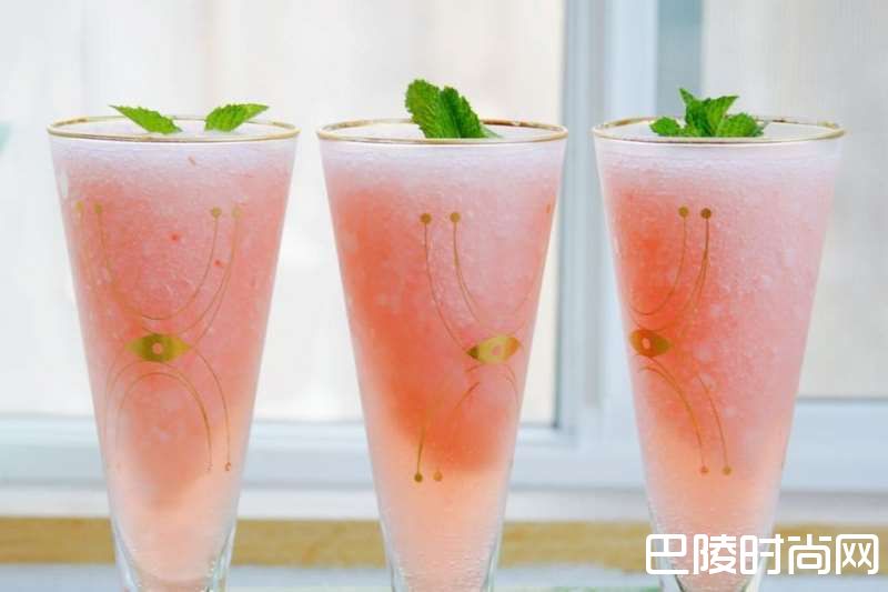 10种鸡尾酒在手，夏季饮料不发愁