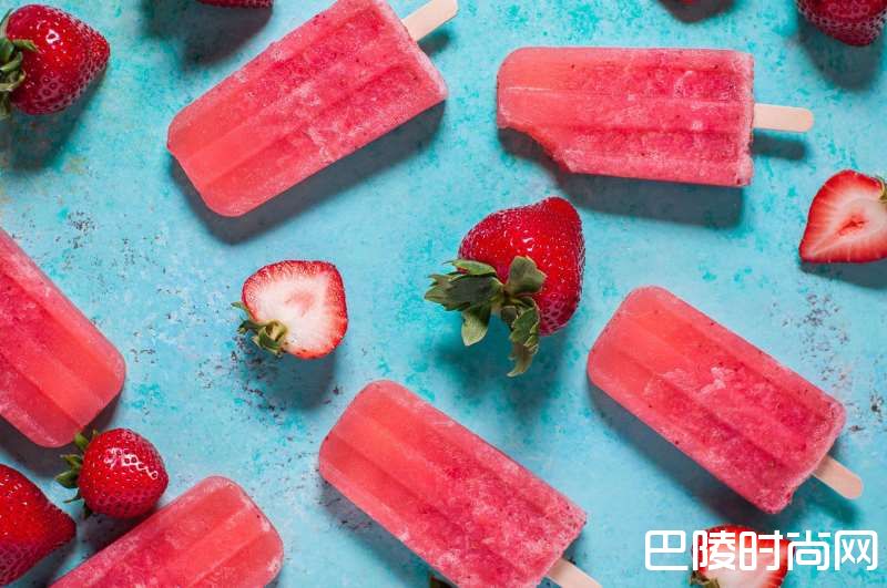 夏天到，草莓莫斯卡托冰棒闪亮登场