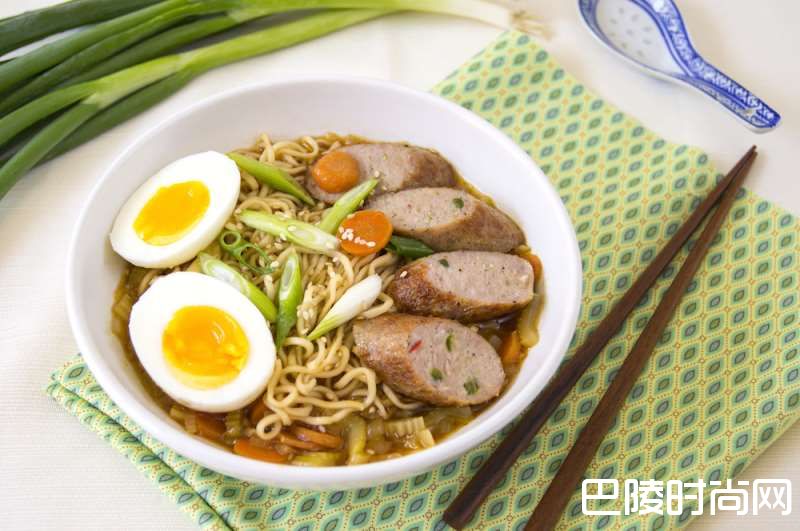 不知道葡萄酒该如何搭配日常餐食?看过来! 不知道葡萄酒该如何搭配日常餐食?看过来!