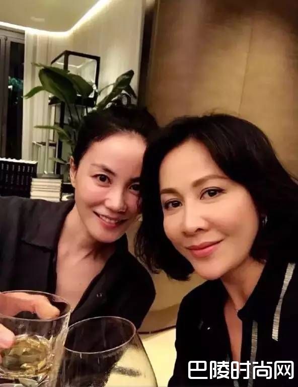 娱乐圈最能喝的“女酒鬼们” 娱乐圈最能喝的“女酒鬼们”