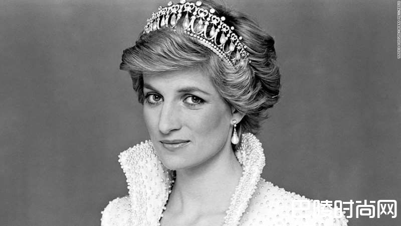 戴安娜王妃最爱的鸡尾酒：桃子贝里尼