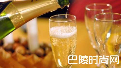 丁酉七夕:给你爱慕的男生or男神送什么酒? 丁酉七夕:给你爱慕的男生or男神送什么酒?