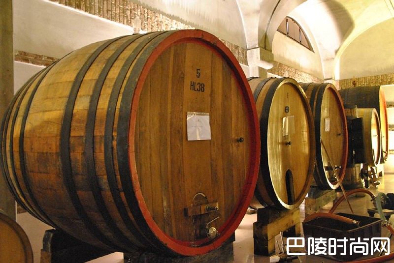 传统VS现代，什么是意大利葡萄酒的新旧派？