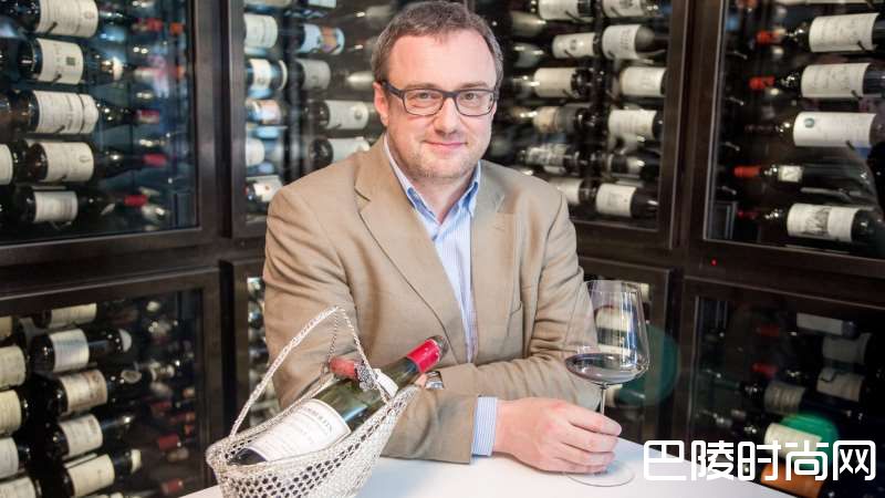 左右着葡萄酒世界的酒评家们