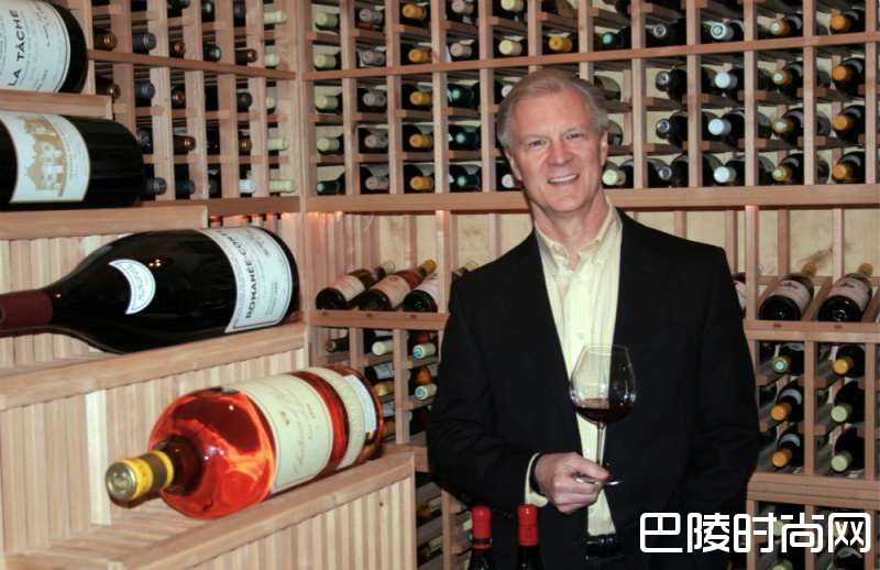 左右着葡萄酒世界的酒评家们