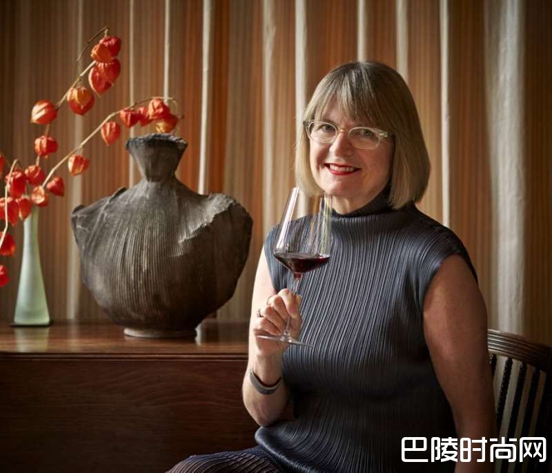 左右着葡萄酒世界的酒评家们