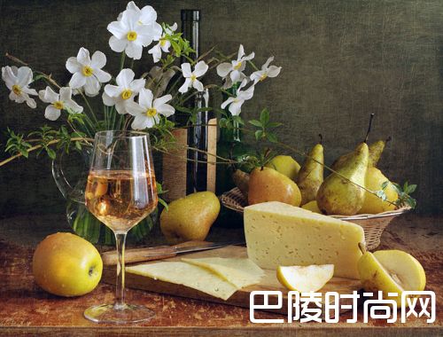 春暖花开，许你一杯芳香型白葡萄酒