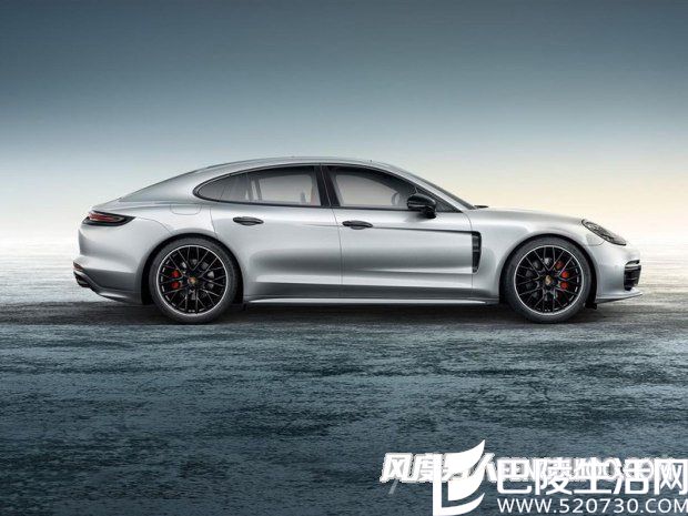 保时捷Panamera Exclusive银色侧面 保时捷Panamera Exclusive银色侧面