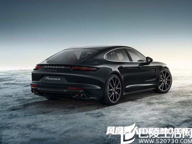 保时捷Panamera Exclusive黑色尾部