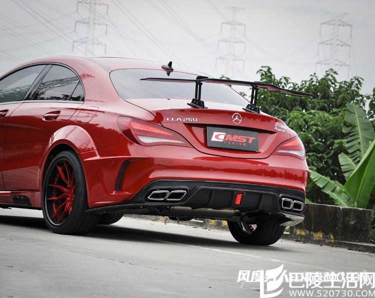 碳纤维尾翼 碳纤维尾翼