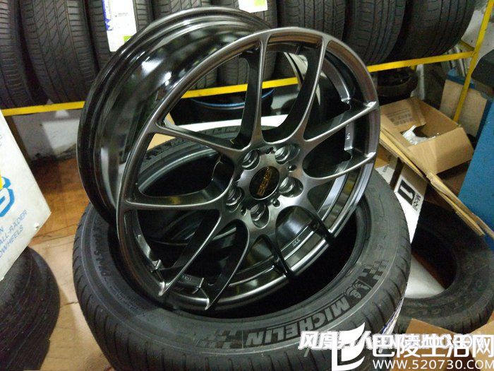 大众高尔夫7旅行版改装BBS轮毂