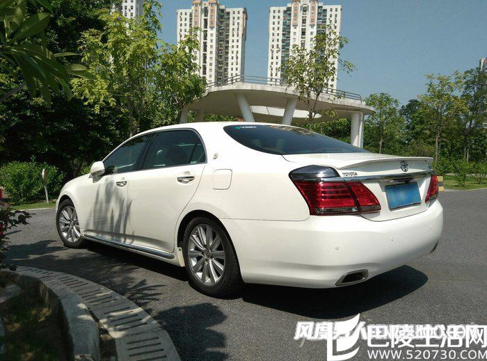 丰田皇冠轮毂改装