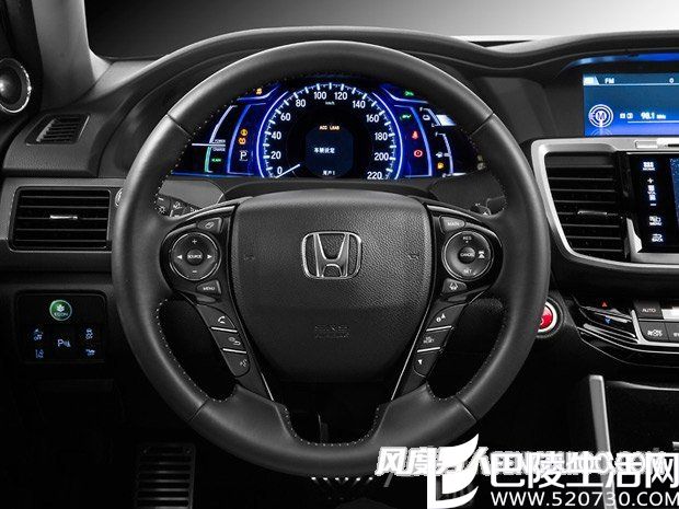2016雅阁混动版方向盘