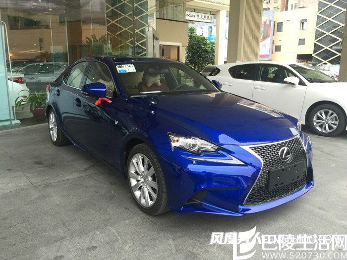雷克萨斯IS200T 雷克萨斯IS200T