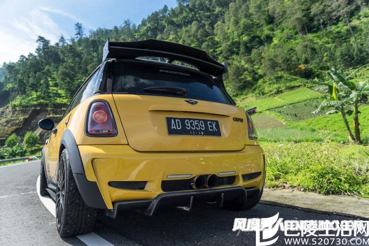 宝马MINI Cooper尾部