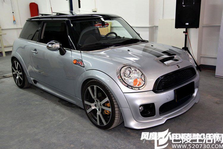 侧裙尾部 侧裙尾部