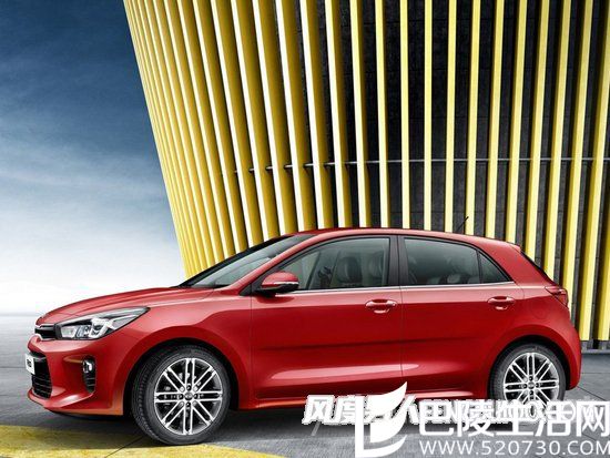起亚Rio侧面