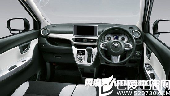 日产丰田Pixis Joy内饰