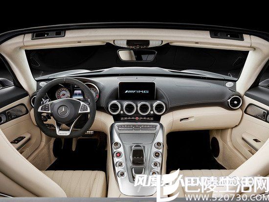 梅赛德斯-AMG GT 敞篷版内饰 梅赛德斯-AMG GT 敞篷版内饰