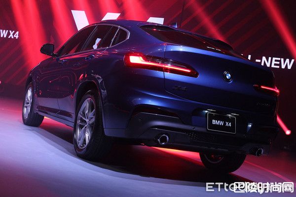 宝马X4