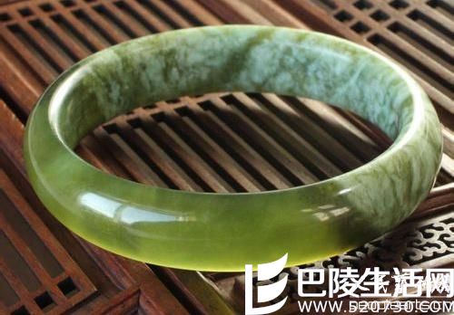 岫岩玉的功效有哪些? 岫岩玉值钱吗? 岫岩玉的功效有哪些? 岫岩玉值钱吗?