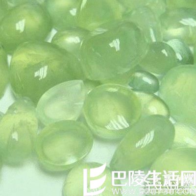 教你3个鉴定葡萄石方法 