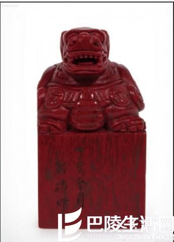 昌化大红袍鸡血石原石一克多少钱? 昌化大红袍鸡血石原石一克多少钱?