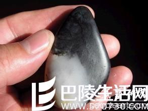 三种新疆和田墨玉的图片鉴赏