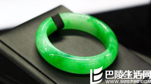 为什么翡翠价格在中国的走势不断上升 为什么翡翠价格在中国的走势不断上升