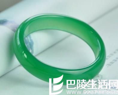 怎样挑选玉髓手镯