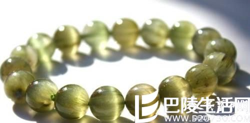 什么是猫眼绿发晶?猫眼绿发晶图片欣赏 什么是猫眼绿发晶?猫眼绿发晶图片欣赏