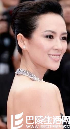 女神章子怡的黑色尖晶石项链 女神章子怡的黑色尖晶石项链