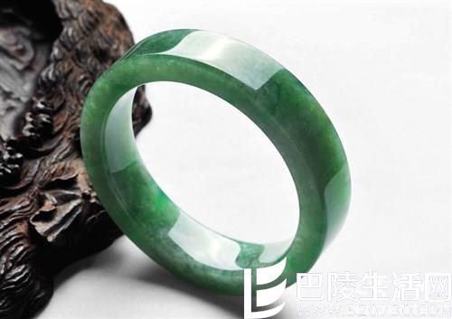 六大天然玉石手镯种类介绍及图片大全