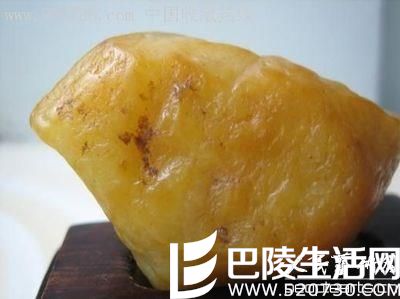 用价值2000多万人民币玉石雕刻而成的一桌满汉全席【高... 用价值2000多万人民币玉石雕刻而成的一桌满汉全席【高...