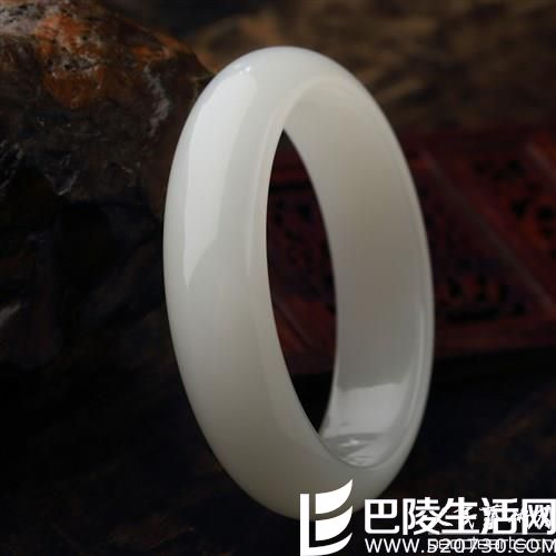 什么是玉化砗磲?玉化砗磲的特征有哪些? 什么是玉化砗磲?玉化砗磲的特征有哪些?