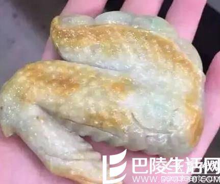 用价值2000多万人民币玉石雕刻而成的一桌满汉全席【高... 用价值2000多万人民币玉石雕刻而成的一桌满汉全席【高...