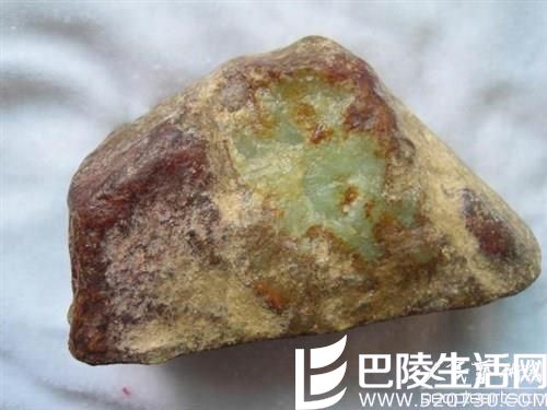 如何根据颜色鉴定岫岩玉的真伪 如何根据颜色鉴定岫岩玉的真伪