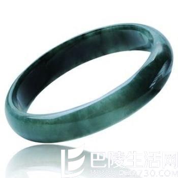 精品岫岩玉手镯图片欣赏