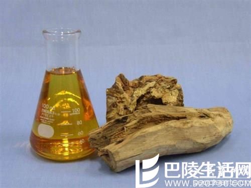 檀香木精油有什么功效 檀香木精油有什么功效