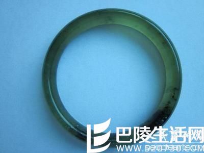 正品蓝田玉手镯真假的鉴别方法 正品蓝田玉手镯真假的鉴别方法