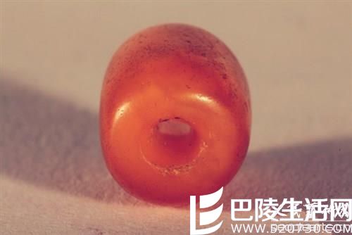  如何判别天然老蜜蜡?